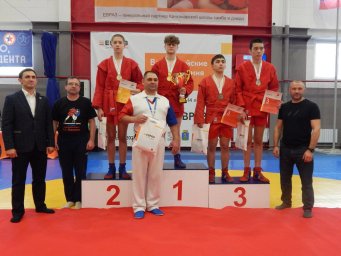 Спортсмен из Шахтерска стал  чемпионом всероссийских соревнований "Кубок ЕВРАЗа" по самбо